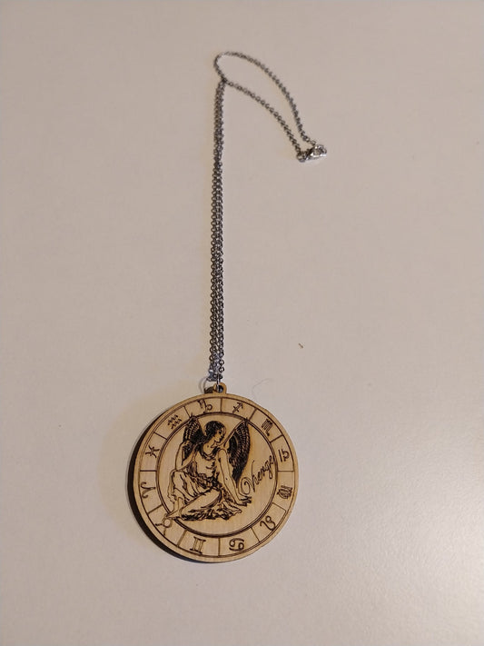 Chaine maille avec pendentif en bois signe zodiacal