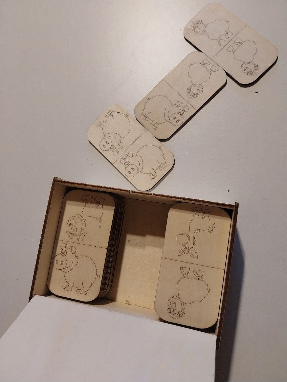 Jeux de société - jouets - enfant + 3 ans