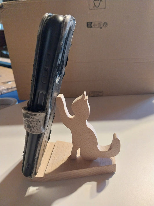 Support pour téléphone portable fait à la scie à chantourner modèle chat